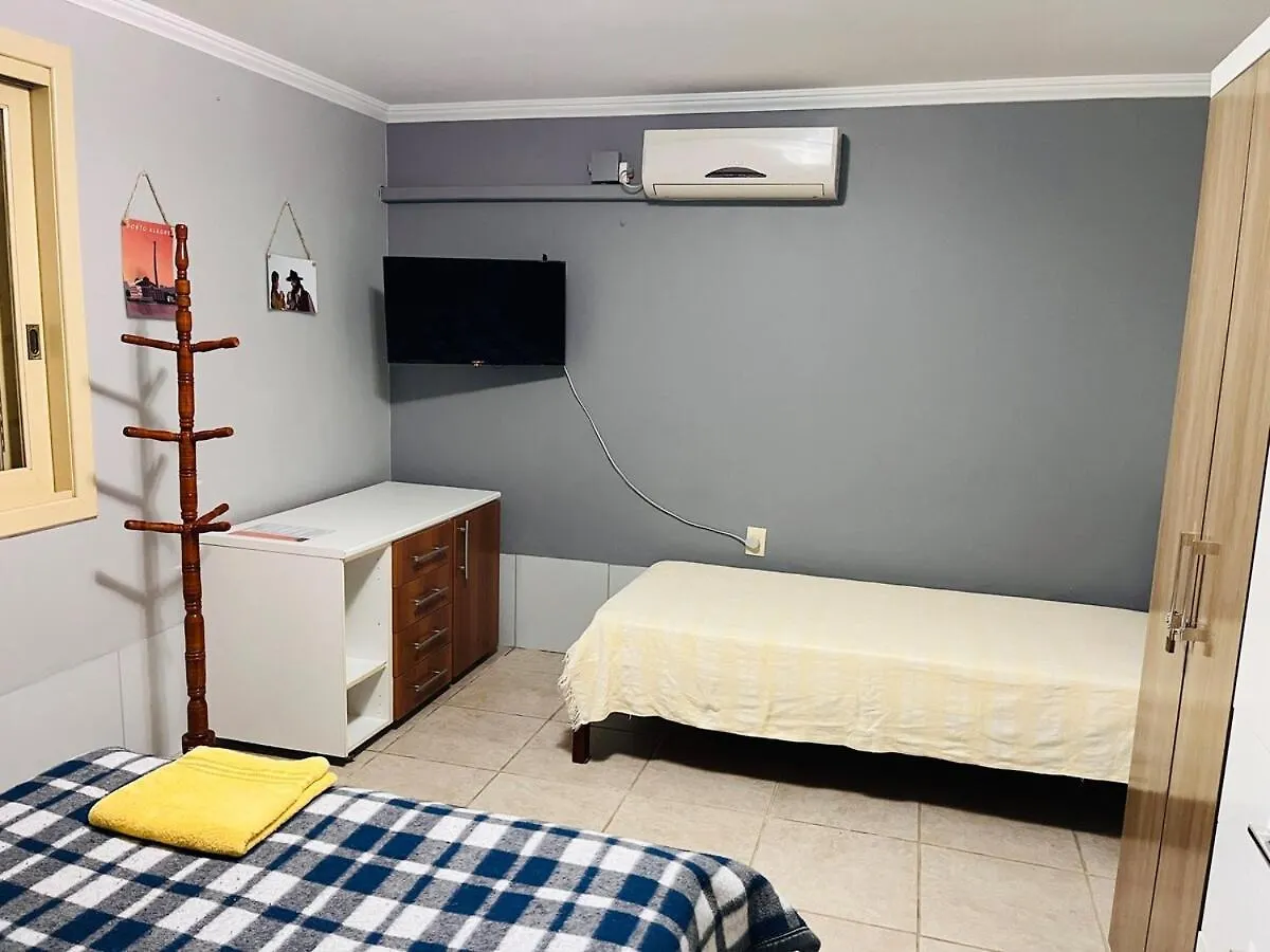 Willa Apzito Tri Com Garagem Porto Alegre 0*,  Brazylia